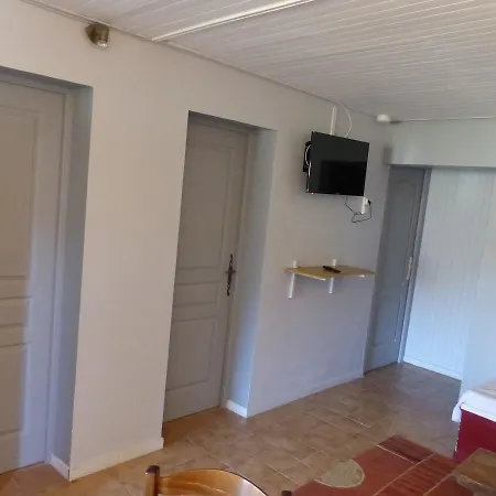 Apartment 6 -8 People *